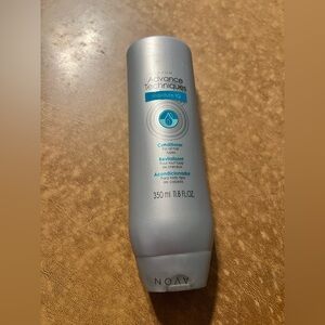 Avon advanced techniques moisturizing conditioner new and unopened